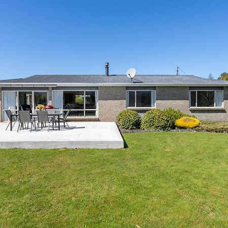 Kepler Retreat - Te Anau Holiday Home Exterior photo